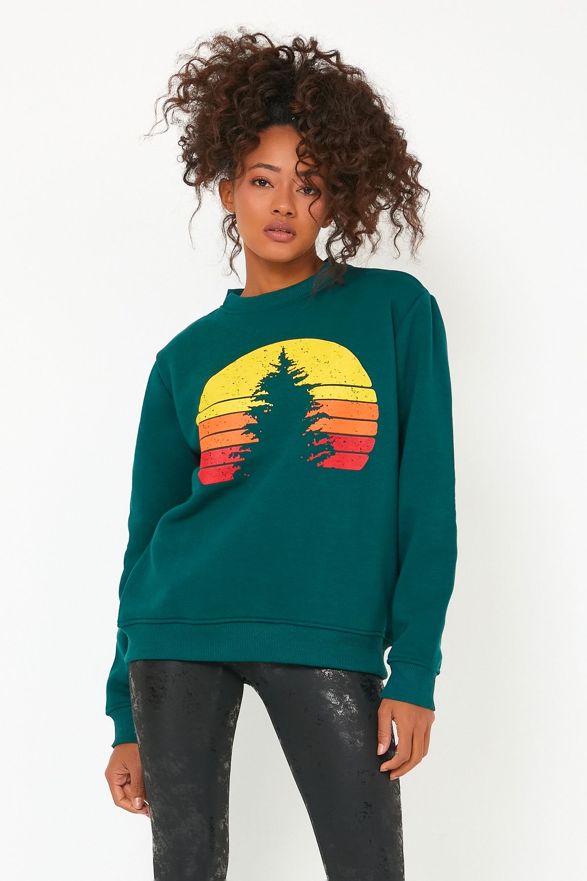 Store%20Kadın%20Sweatshirt%20Içi%20Polarlı%20Baskılı%20Oversize%20Outdoor%20Sweatshirt