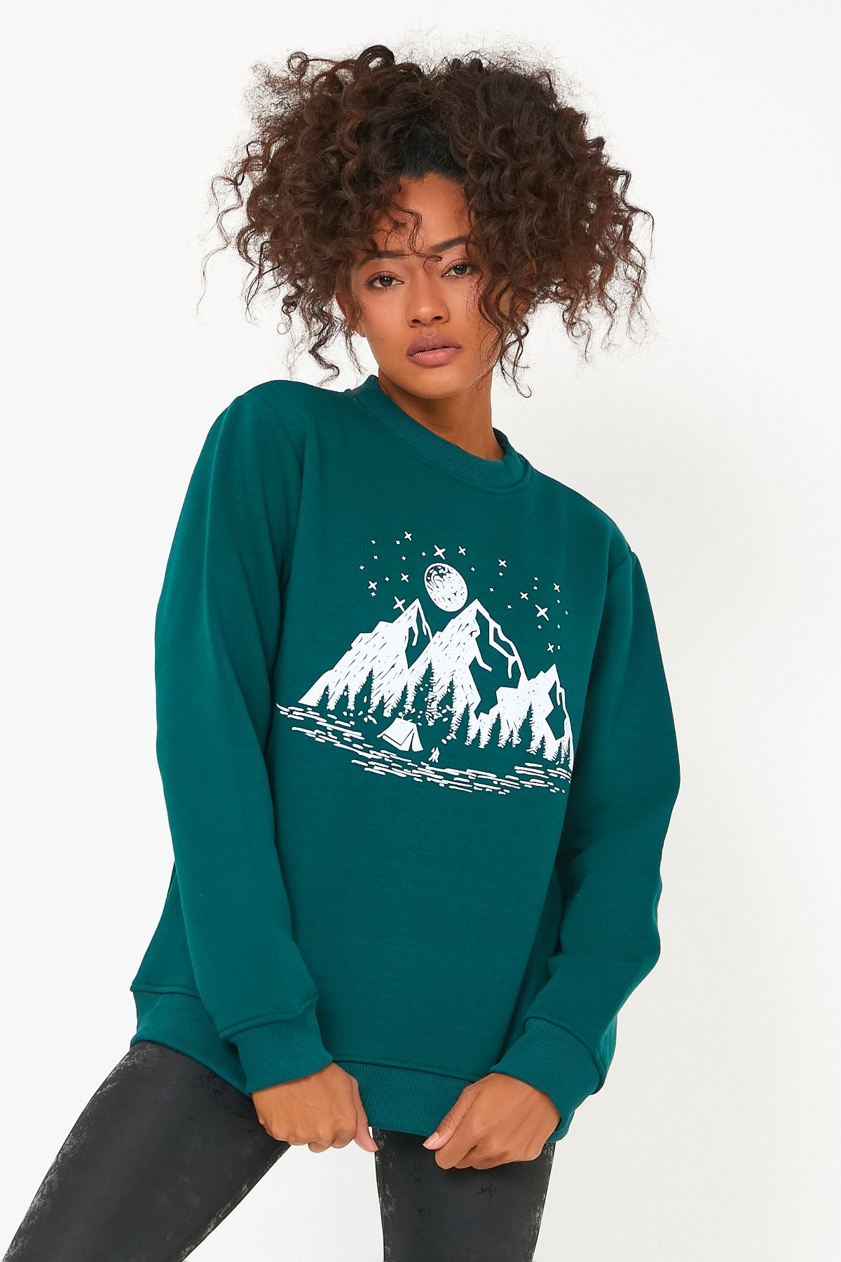 Store%20Kadın%20Sweatshirt%20Içi%20Polarlı%20Baskılı%20Oversize%20Outdoor%20Sweatshirt